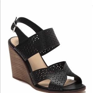Vince Camuto Darinda Wedges size 8